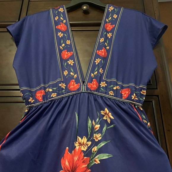 Floral Dress by The Impeccable Pig - Picture 4 of 7